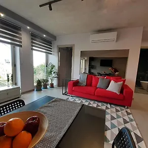 Modern On Mdina's Promenade Appartement